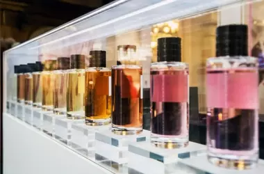 Revlon e Christina Aguilera: Un Rinnovato Impegno nel Settore delle Fragranze