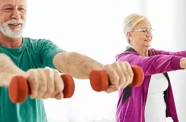 Sarcopenia: Strategie per Mantenere la Forza Muscolare nella Terza Età