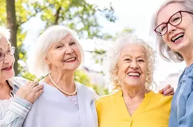Soggiorni per Anziani: Settembre, il Momento Ideale per una Vacanza di Benessere