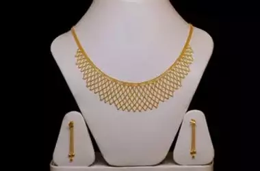 Accessori per Gala: Eleva il Tuo Stile con Dettagli Scintillanti e il Bracciale Love Fabiani
