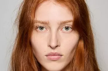 L'Arte di Applicare il Mascara: Guida Completa per uno Sguardo Perfetto