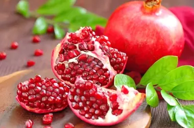La Buccia di Melograno Fermentata: Un Tesoro Cosmetico con Proprietà Antiossidanti e Anti-Età