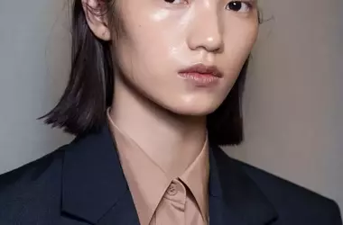 Tendenze Capelli Primavera 2026: Versatilità e Stile Naturale