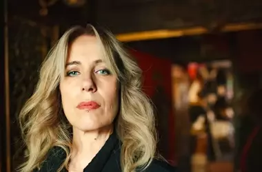 Ginevra Di Marco: Un Inno alla Libertà e alle Radici Musicali a Pratello R'Esiste