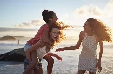 Fughe Benessere con le Amiche: Riscoprire l'Equilibrio tra Relax e Condivisione