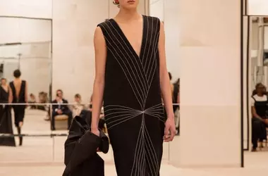Chanel Cruise 2026/27: Un Omaggio alle Origini a Biarritz