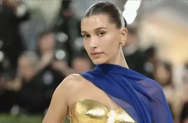 Hailey Bieber: La Regina del Fai-da-te Svela la Sua Nail Art Ad Acquerello