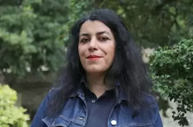 Addio a Marjane Satrapi: l'autrice di Persepolis, voce di libertà e ribellione
