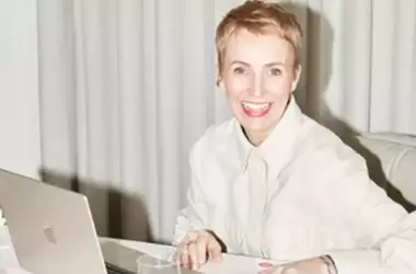 Miriam Jacks: Una Visione Rivoluzionaria nella Bellezza