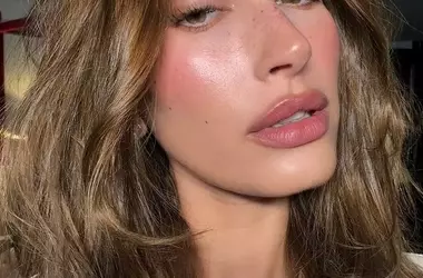 Le Tendenze Make-up Estate 2026: Espressione e Luminosità