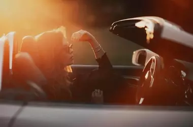 Profumazioni Raffinate per l'Auto: Eleganza in Viaggio