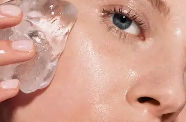 Creme rinfrescanti per il viso: alleate contro il caldo estremo