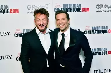 Sean Penn diriger￠ Bradley Cooper in un film sull'assalto al Campidoglio: "Sar￠ un'inattesa storia di amicizia"
