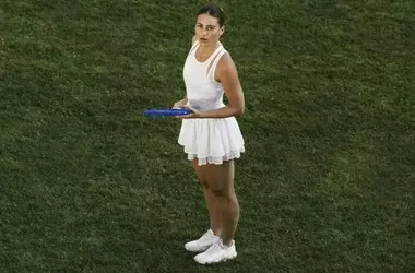 Il ritorno trionfale del Marta Dress di Wilson: tra sport e alta moda