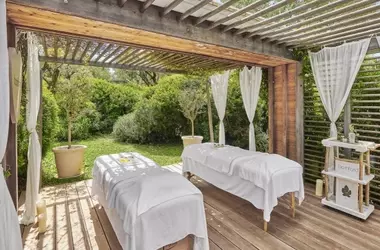 Château Saint-Martin & Spa: Un Viaggio Sensoriale tra Storia, Lusso e Benessere in Provenza