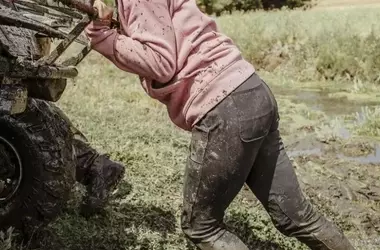 Carhartt introduce leggings da lavoro per donne