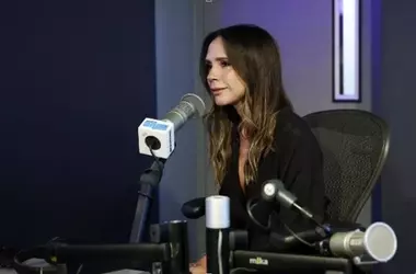 Mel C sposa Chris Dingwall: un matrimonio da favola con le Spice Girls e l'abito di Victoria Beckham