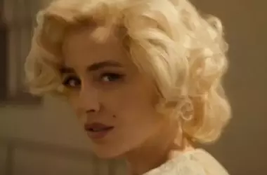 Dakota Johnson si trasforma in Marilyn Monroe nel nuovo cortometraggio di Maggie Gyllenhaal