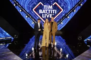 Finale Epico per "Tim Battiti Live": Stelle della Musica Illuminano Trani