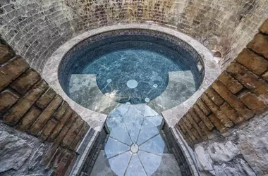 Aquapetra Resort & Spa: Dove l'Antico Incontra il Moderno nel Benessere