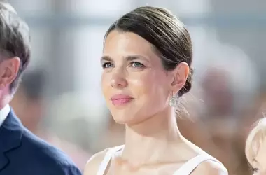 Charlotte Casiraghi: L'Evoluzione di un'Icona di Stile senza Tempo