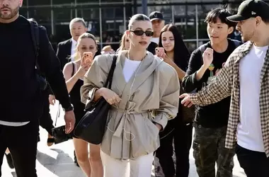 Le Infradito Basse Dominano lo Street Style della Copenhagen Fashion Week