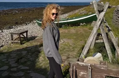 L'Eleganza Ribelle dei Capelli Ricci: Il Segreto di Nicole Kidman per un Look Naturale e Affascinante