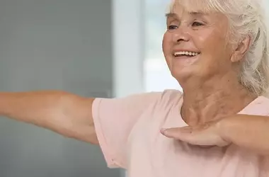 Ginnastica Dolce per Anziani: Benefici e Continuità per una Vita Attiva