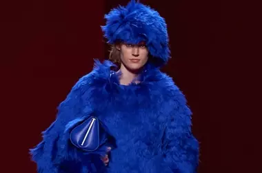 Il Blu Dominante: Tendenze Colore Autunno-Inverno 2026-2027