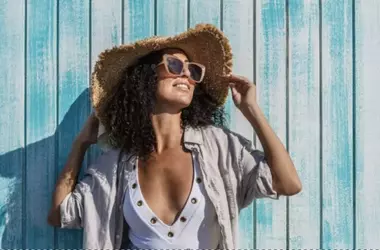 Rivitalizzare la Pelle Post-Estiva: Una Guida Completa alla Skincare