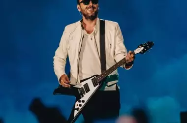 Il trionfo musicale di Cesare Cremonini: Il concerto “Roma, Baby” in diretta su Rai 1