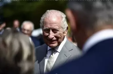 Re Carlo Rende Accessibile la Storica Water Tower di Sandringham per Soggiorni Romantici
