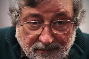 Omaggio Radiofonico a Francesco Guccini: Un Ricordo Comunitario e Collettivo