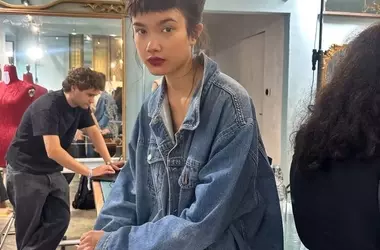 Antonio Marras PE 27: Trucco e Acconciature da Sogno Post-Festa