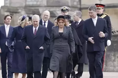 Sarah Ferguson nega le voci di un'autobiografia scandalosa e pianifica il ritorno nel Regno Unito