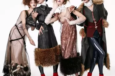 La Rivoluzionaria Collaborazione: John Galliano e Zara Presentano "Re{form} Zara"