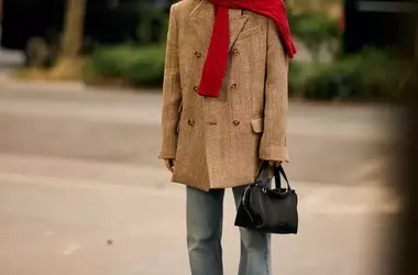 Il Rosso: L'Elemento Chiave per Rinfrescare il Tuo Stile Autunnale