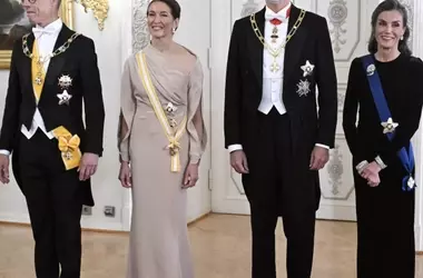 Momenti ilari: La reazione inaspettata della Regina Letizia al finlandese del Re Felipe