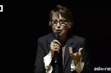 Saggezza Popolare e Umorismo: Aforismi da Roma, Napoli e Toscana