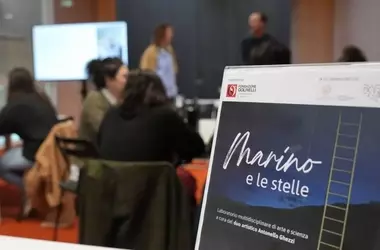 “Marino e le Stelle”: Fusione di Arte e Scienza in Mostra