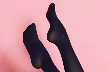 Calze di nylon: un'eredità rivoluzionaria che ha trasformato la moda femminile