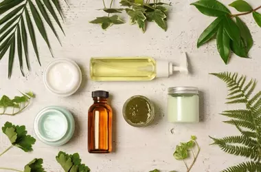 La Verità nella Comunicazione Cosmetica: Trasparenza e Tutela del Consumatore