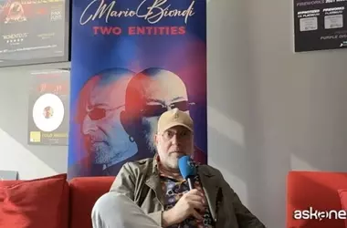 Mario Biondi celebra i suoi vent'anni di carriera musicale con l'album "Two Entities"