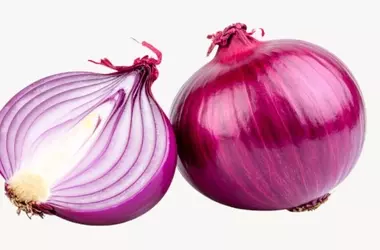Innovazioni Cosmetiche: Le Proprietà Anti-età della Quercetina Estratta dalle Foglie di Cipolla
